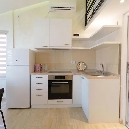 Apartment Step