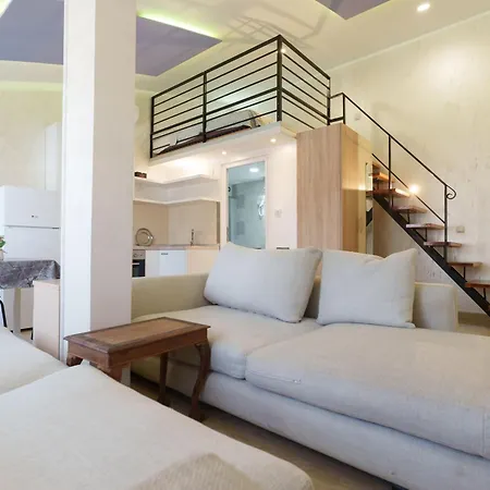 Step Apartment *