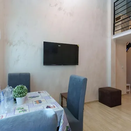 Step Apartment